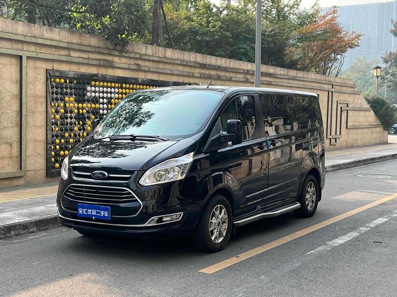 Ford Tourneo Custom 2024